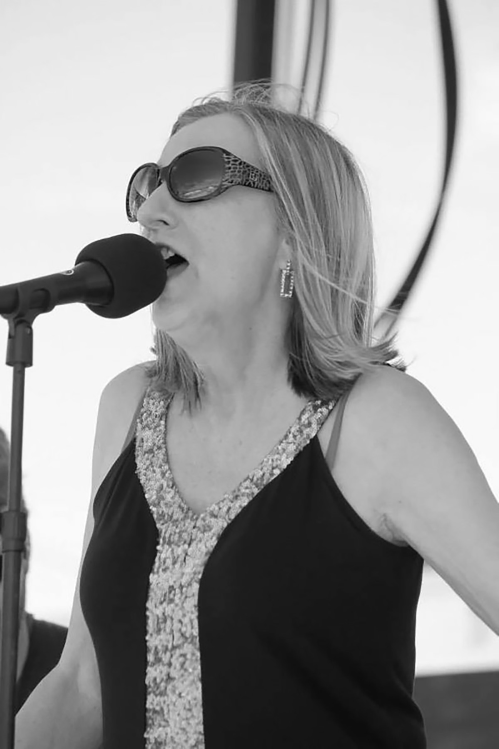 &lsquo;Lectric Liz to Perform Blues, Jazz at Monster Groovez Series