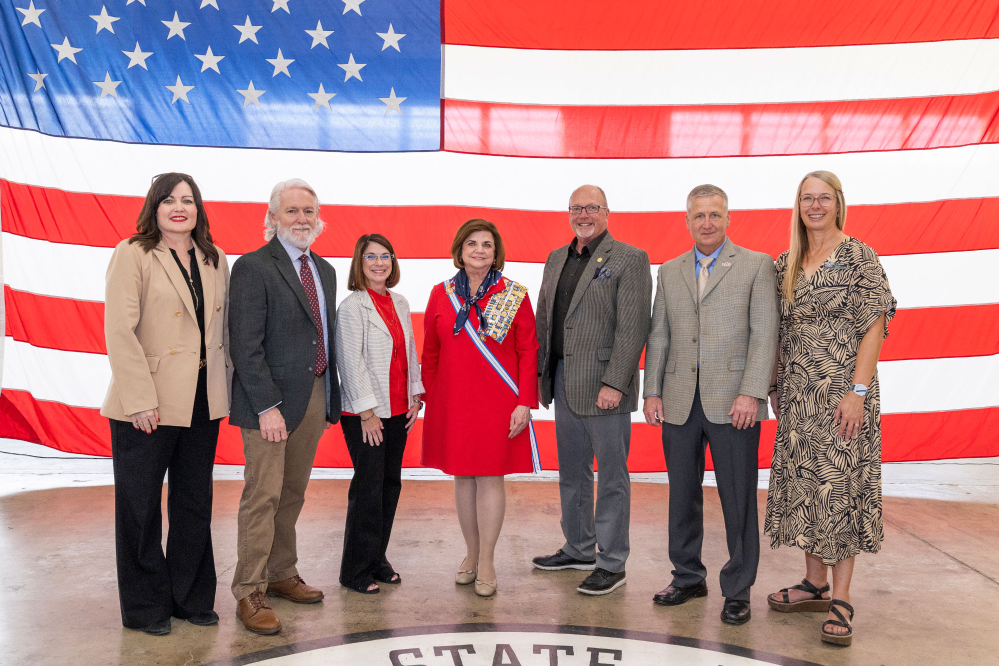 ARDAR Members Donate $47,000 for Veterans Cottages&nbsp;