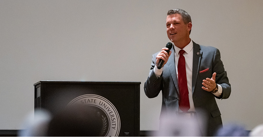 A-State Alum Darrell Greene Visits with Future Red Wolves