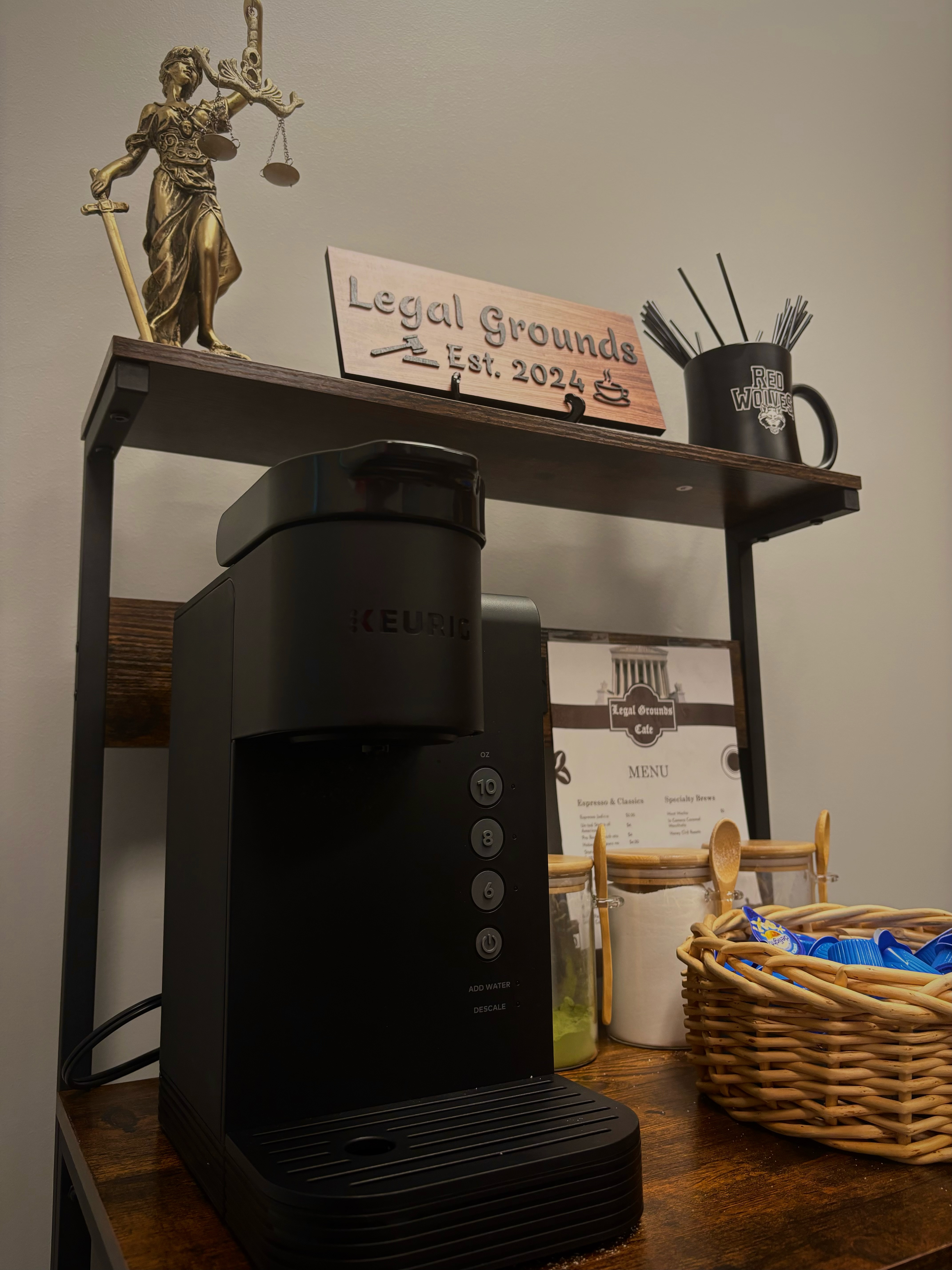 The Phelps & Womack Pre-Law Center comes equipped with a fully functioning coffee bar for those late nights studying and early morning exams.