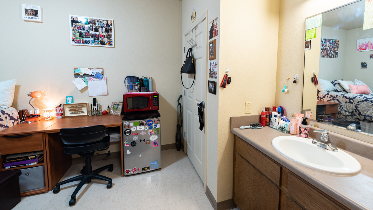 HLLC Sink Closet Desk