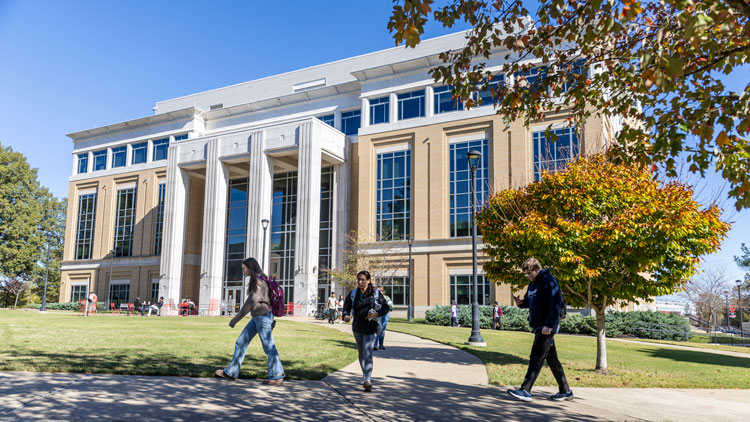 Red Wolves Rumble: A-State Debate Tournament Planned for This Weekend