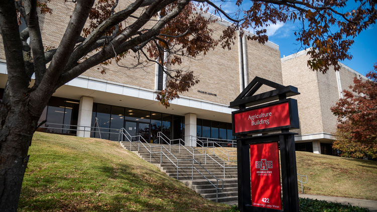 $200,000 NIFA Grant to Help Women and Minorities in STEM